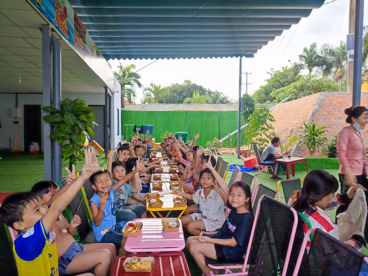 gdvn-liên hoan.jpg