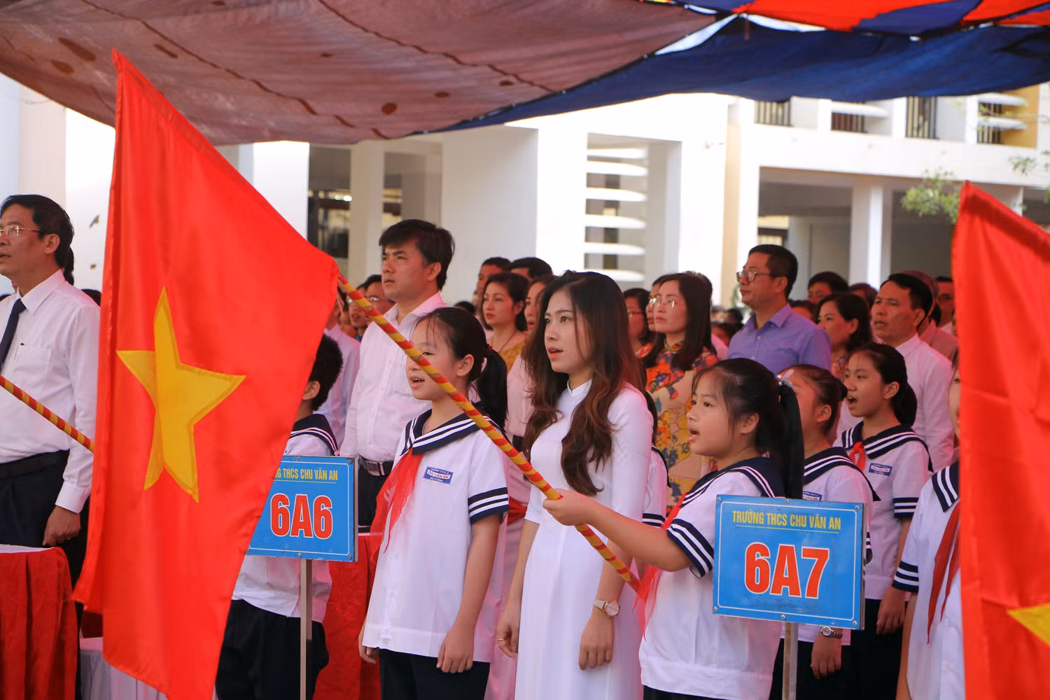 Trường Trung học cơ sở Chu Văn An (quận Ngô Quyền) đã tổ chức nhiều hoạt động trải nghiệm, giáo dục kỹ năng sống cho học sinh. (Ảnh: Lã Tiến) Trường Trung học cơ sở Chu Văn An (quận Ngô Quyền) đã tổ chức nhiều hoạt động trải nghiệm, giáo dục kỹ năng sống cho học sinh. (Ảnh: Lã Tiến)