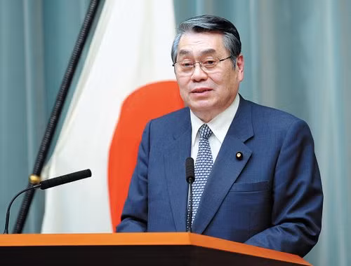 Bộ trưởng Quốc phòng Nhật Bản Naoki Tanaka