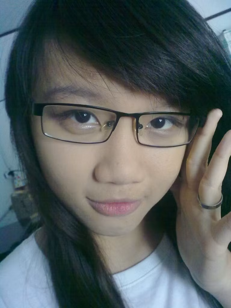 Lê Vy rất mong được làm quen với tất cả các bạn để có cơ hội thể hiện mình.