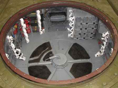 Đây là vị trí khớp nối tháp pháo T-55 với khung gầm T-64.