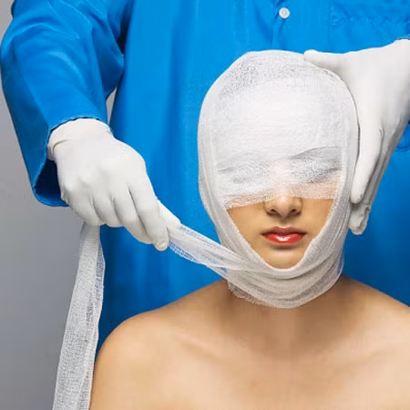 Họ chấp nhận đau đớn để được đẹp.