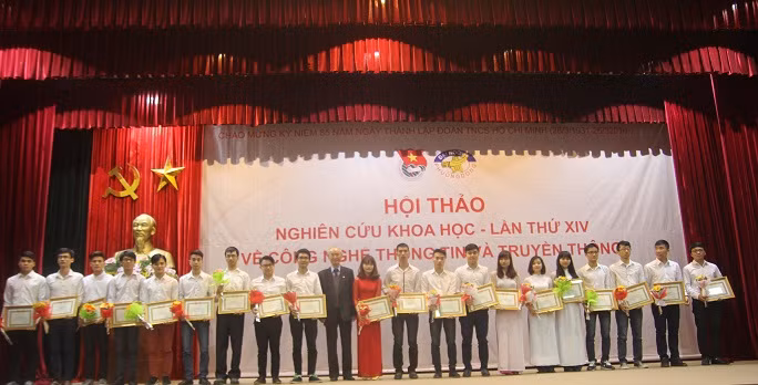 Năm 2016, Hội đồng khoa học đã tiến hành xét duyệt được 53 báo cáo (Ảnh: Thùy Linh)