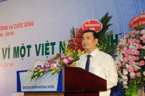 Ông Nguyễn Văn Toàn – Tổng Biên tập Tạp chí Môi trường và Cuộc sống phát biểu tại buổi lễ (Ảnh: moitruong.net.vn).