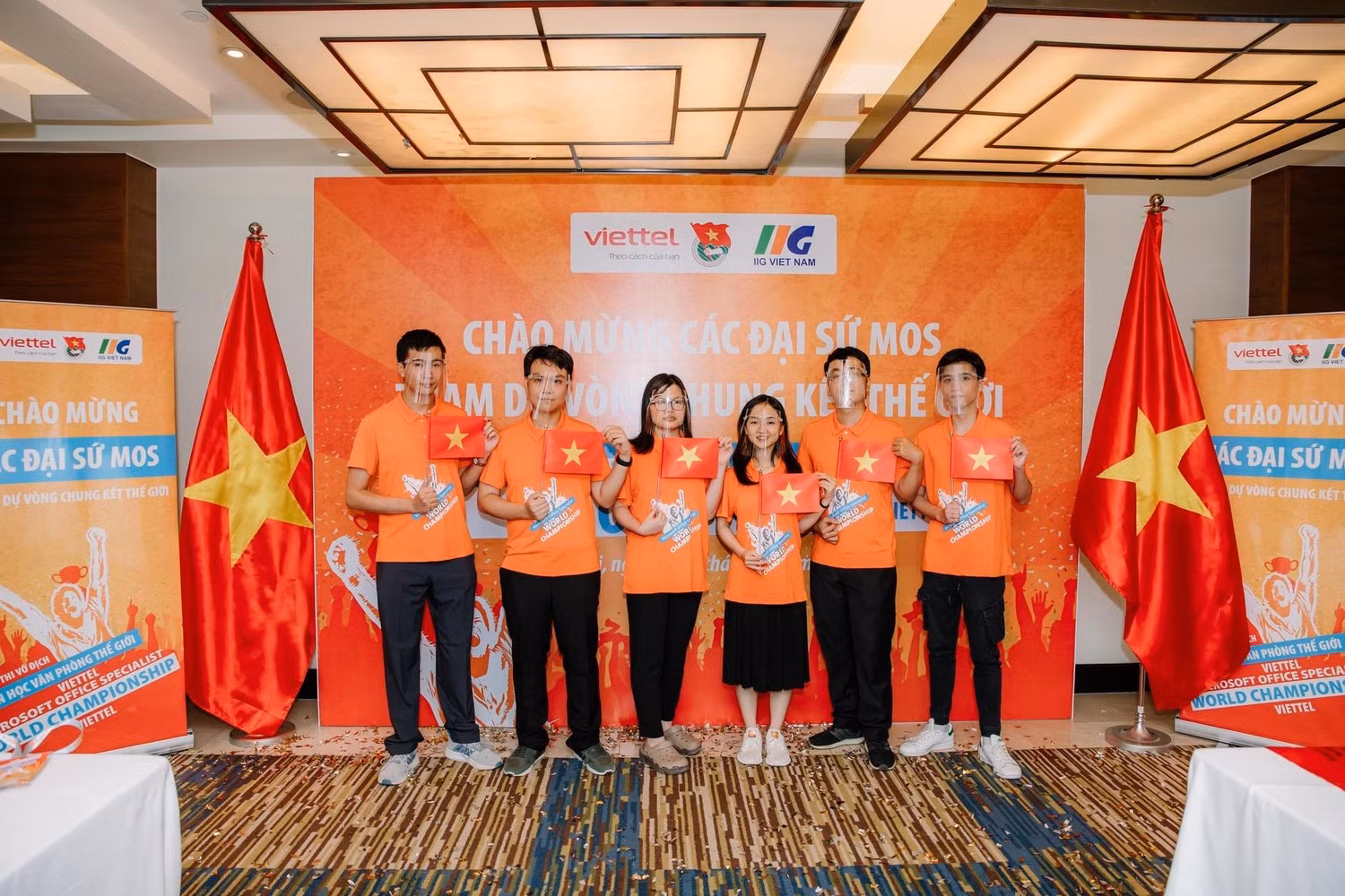 Em Nguyễn Đức Phát và em Thái Bảo Ngọc, sinh viên Trường Đại học Hàng hải Việt Nam là hai trong sáu đại diện của Việt Nam tham dự Vòng chung kết thế giới năm nay (Ảnh: Nhà trường cung cấp)