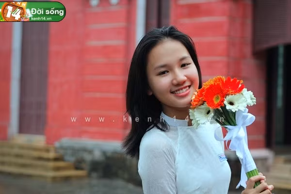 Nhật Hà - Á khôi THPT Quốc Học Huế. Nhật Hà - Á khôi THPT Quốc Học Huế.