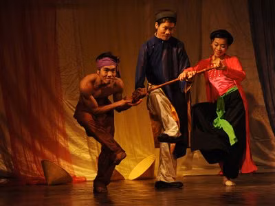 Bài thi tốt nghiệp của SV khoa múa, ĐH sân khấu điện ảnh Hà Nội. (Ảnh: Trần Quyền)