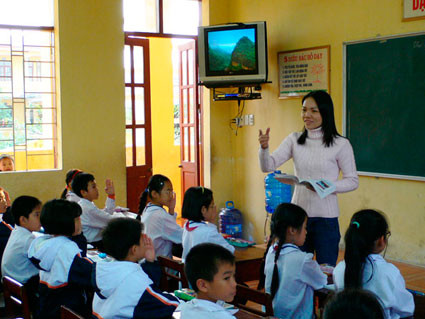Từ tháng 2.2012, GV công lập sẽ được hưởng trợ cấp thâm niên.