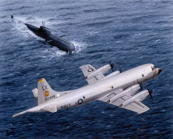 P-3C Orion cũng thường xuyên phối hợp với tàu ngầm để chống tàu ngầm địch P-3C Orion cũng thường xuyên phối hợp với tàu ngầm để chống tàu ngầm địch