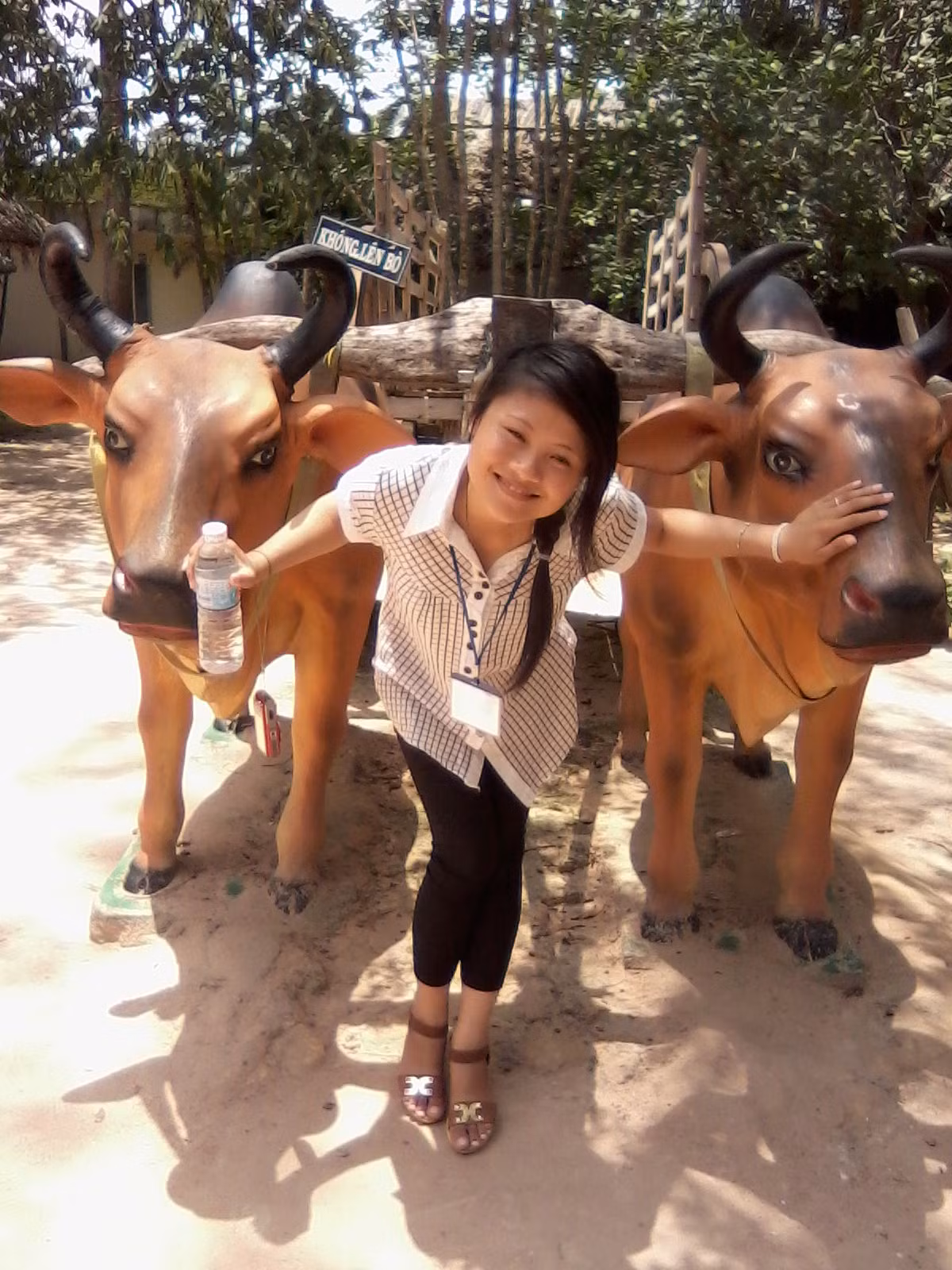 Vân là cô gái vui vẻ, hòa đồng và thích tự do