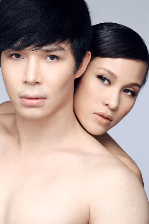 Sau khi Nathan Lee liên tục lên tiếng bảo vệ 'bạn gái tin đồn của mình' là Phương Mai thì cặp đôi này đã tung một bộ ảnh bán nude cùng nhau. Sau khi Nathan Lee liên tục lên tiếng bảo vệ 'bạn gái tin đồn của mình' là Phương Mai thì cặp đôi này đã tung một bộ ảnh bán nude cùng nhau.