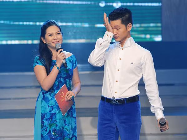 Tuy không hoàn thành trọn vẹn ca khúc đảm nhận nhưng tiết mục của Đức Tuấn lại là tiết mục ấn tượng nhất chương trình. (Theo Ngôi sao)