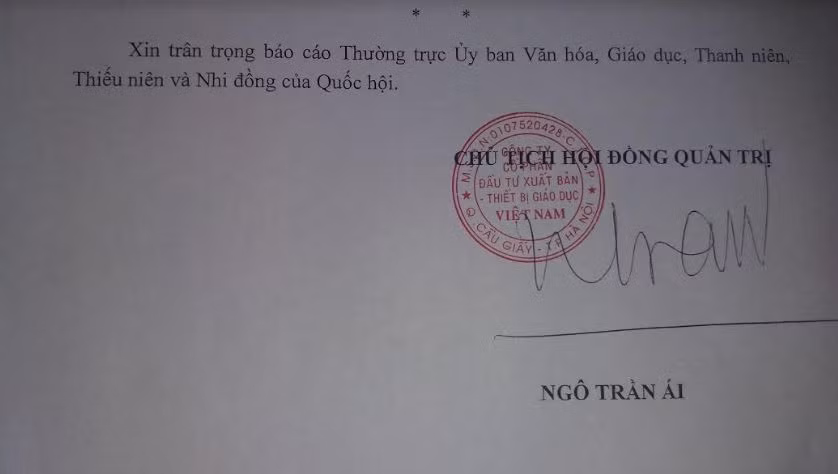 Ảnh chụp một phần trang cuối công văn số 09/CV-VEPIC của Công ty Cổ phần đầu tư xuất bản - thiết bị giáo dục Việt Nam gửi Ủy ban Văn hóa, Giáo dục, Thanh niên, Thiếu niên và Nhi đồng của Quốc hội, do VEPIC cung cấp. Ảnh chụp một phần trang cuối công văn số 09/CV-VEPIC của Công ty Cổ phần đầu tư xuất bản - thiết bị giáo dục Việt Nam gửi Ủy ban Văn hóa, Giáo dục, Thanh niên, Thiếu niên và Nhi đồng của Quốc hội, do VEPIC cung cấp.