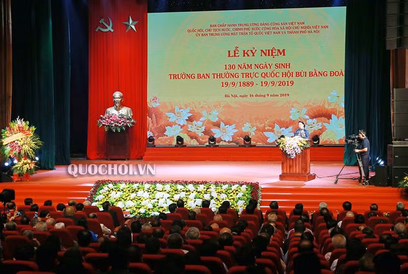Toàn cảnh lễ kỷ niệm. (Ảnh: quochoi.vn). Toàn cảnh lễ kỷ niệm. (Ảnh: quochoi.vn).