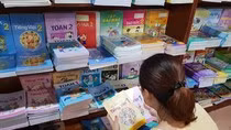 Bộ Giáo dục có nên làm bộ sách giáo khoa cho chương trình mới nữa không? ảnh 3 Bộ Giáo dục có nên làm bộ sách giáo khoa cho chương trình mới nữa không? ảnh 3