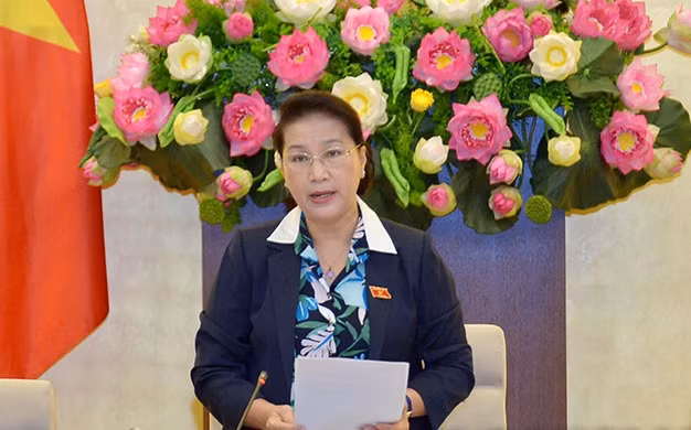 Chủ tịch Quốc hội Nguyễn Thị Kim Ngân phát biểu khai mạc phiên họp. Chủ tịch Quốc hội Nguyễn Thị Kim Ngân phát biểu khai mạc phiên họp.