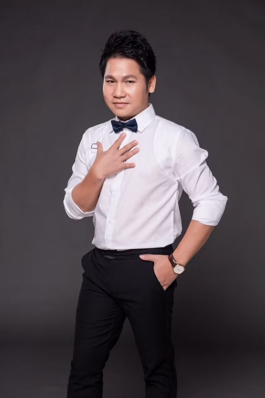 Ca sỹ Trọng Tấn Ca sỹ Trọng Tấn