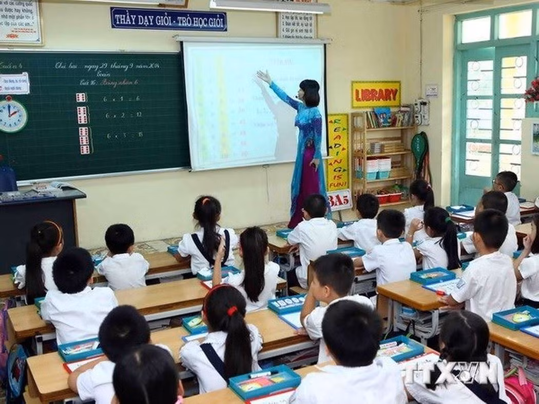 Nhà giáo được ưu tiên hưởng phụ cấp đặc thù nghề theo quy định của Chính phủ như thế nào? (Ảnh minh hoạ: TTXVN)