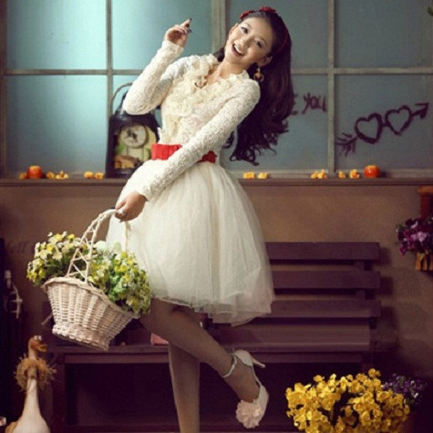 Với chiếc váy cưới thế này bạn có thể mặc được trong nhiều dịp khác không chỉ trong ngày trọng đại của mình. (Ảnh: PN today) Xem thêm: Những mẫu váy cưới làm nức lòng cô dâu mùa hạ.