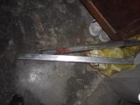 Dân bao vây hàng chục côn đồ truy sát một gia đình giữa ban ngày ảnh 2