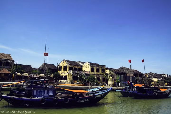 Bến sông một chiều nắng...
