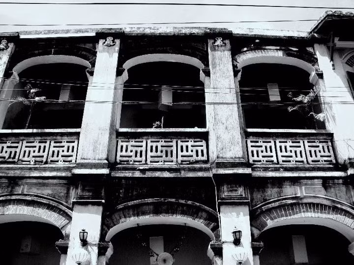 Một tòa nhà thời Pháp thuộc...