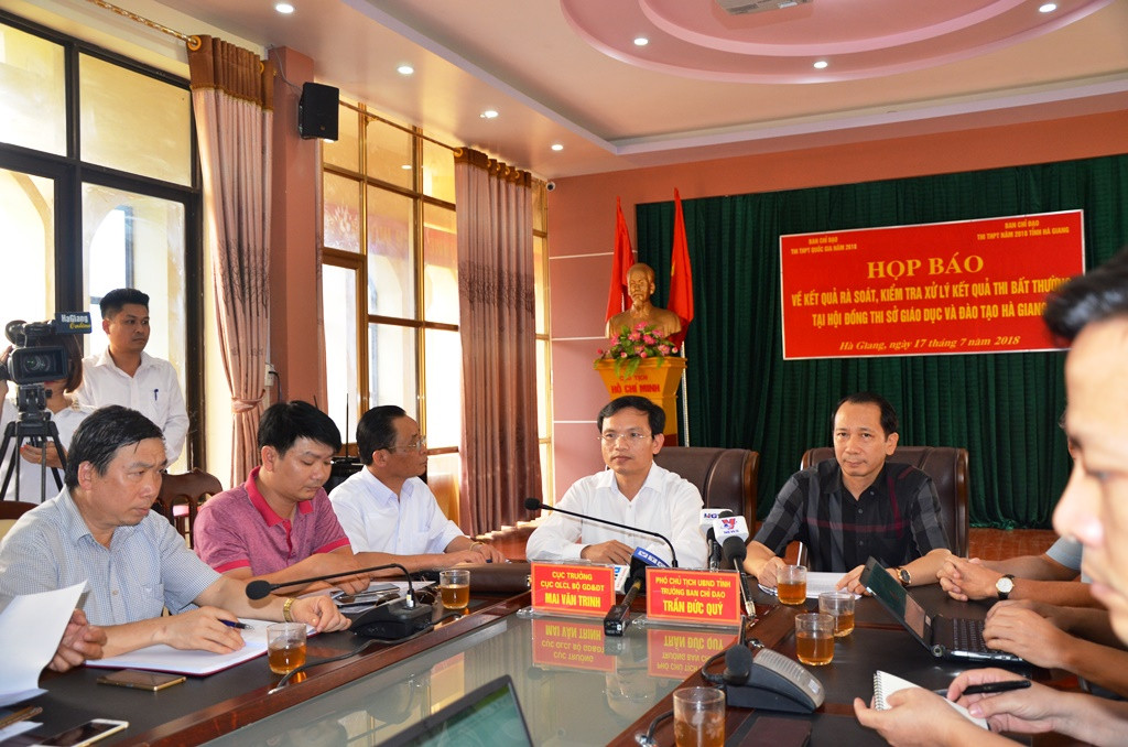 Trong buổi họp báo ngày 17/7, Tổ công tác đã xác minh người trực tiếp can thiệp vào kết quả thi của thí sinh. (Ảnh: LC)