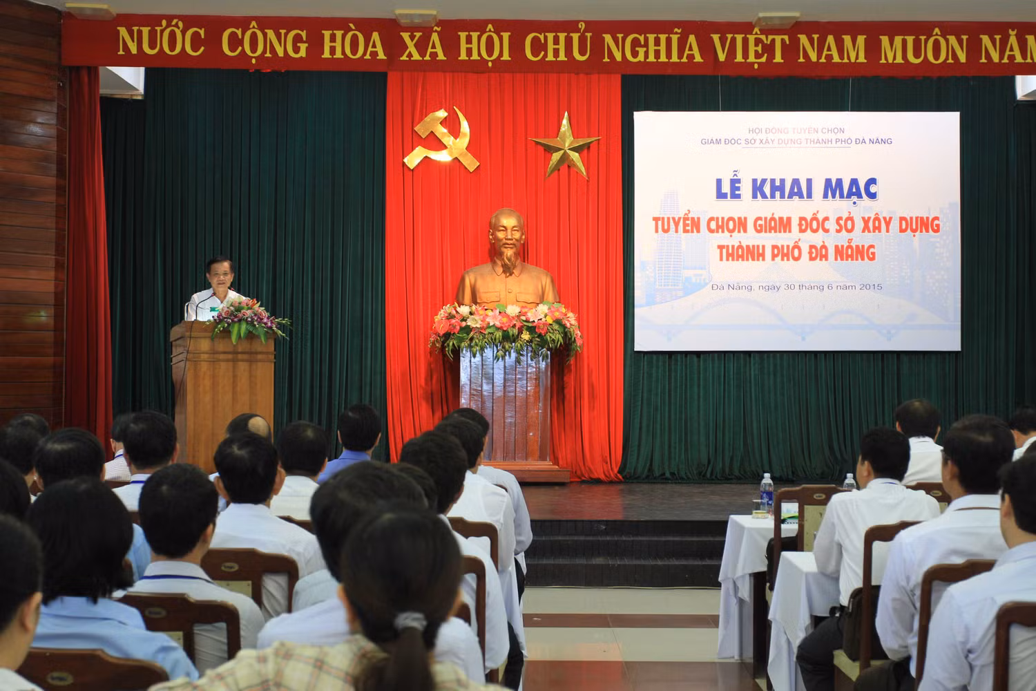 Lễ khai mạc tuyển chọn Giám đốc Sở Xây dựng TP Đà Nẵng vào sáng ngày 30/6. Ảnh Thùy Linh