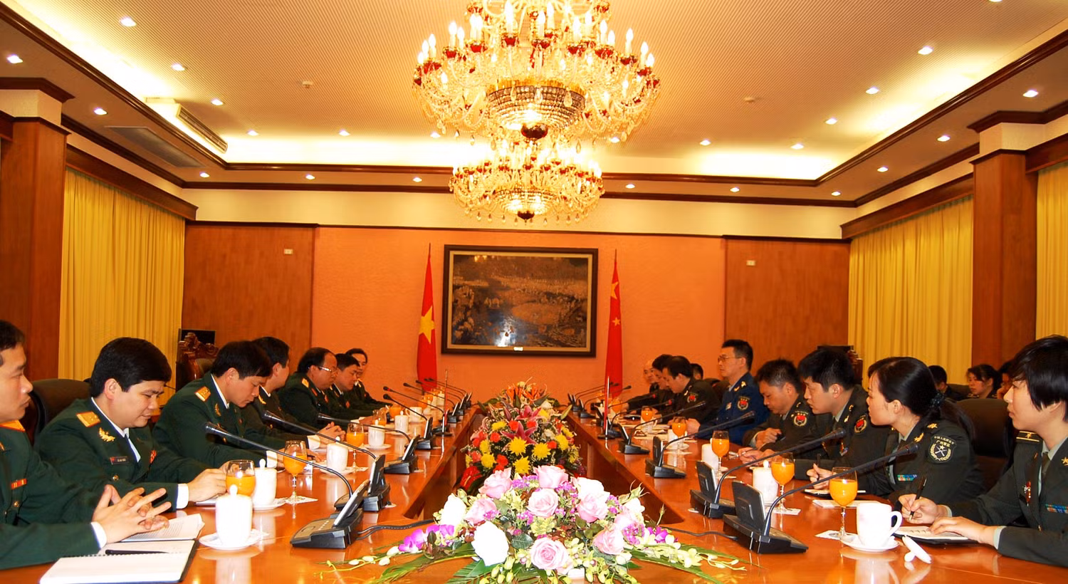 Trung tướng Đào Duy Minh tiếp đoàn sỹ quan trẻ Trung Quốc Trung tướng Đào Duy Minh tiếp đoàn sỹ quan trẻ Trung Quốc
