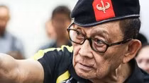 Cựu Tổng thống Philippines Fidel Ramos được đương kim Tổng thống Rodrigo Duterte ủy thác, "trao ấn tiên phong" phá băng quan hệ với Trung Quốc. Ảnh: SCMP.