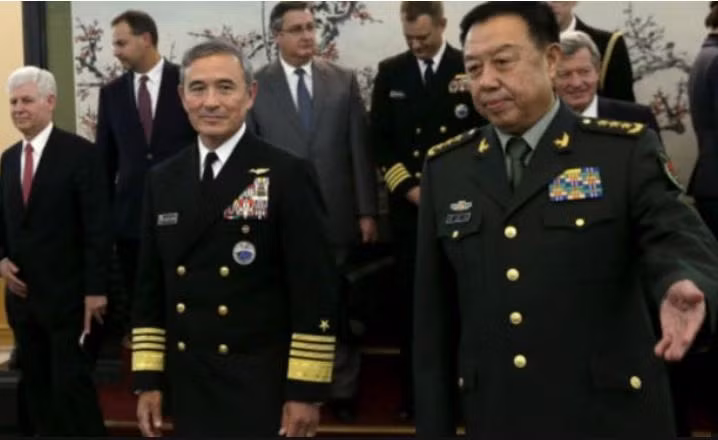 Ngày 3 tháng 11 năm 2015, tại Bắc Kinh, Tư lệnh Bộ Tư lệnh Thái Bình Dương, Đô đốc Harry Harris hội kiến với Phó Chủ tịch Quân ủy Trung ương Phạm Trường Long Ngày 3 tháng 11 năm 2015, tại Bắc Kinh, Tư lệnh Bộ Tư lệnh Thái Bình Dương, Đô đốc Harry Harris hội kiến với Phó Chủ tịch Quân ủy Trung ương Phạm Trường Long