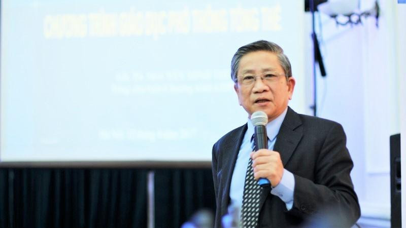 Giáo sư Nguyễn Minh Thuyết là Tổng chủ biên chương trình giáo dục phổ thông 2018 (ảnh:Vietnamnet) Giáo sư Nguyễn Minh Thuyết là Tổng chủ biên chương trình giáo dục phổ thông 2018 (ảnh:Vietnamnet)