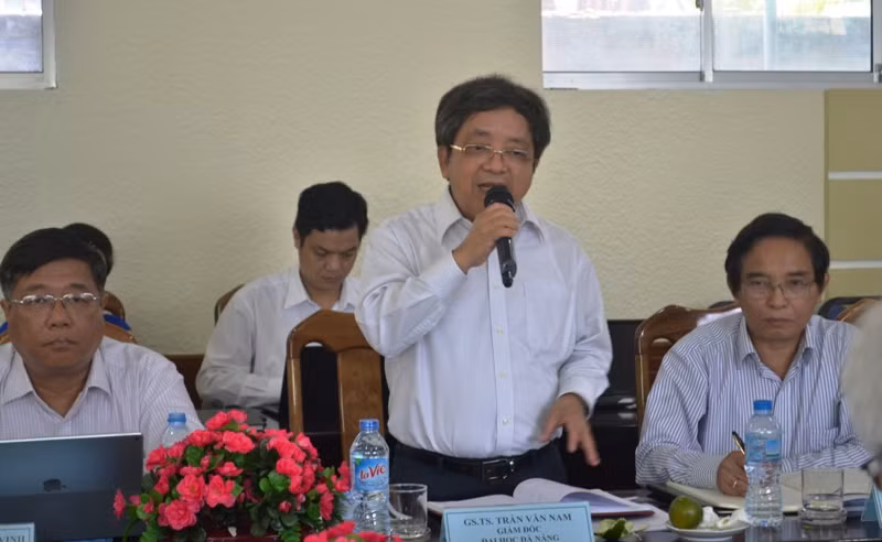 Giáo sư Trần Văn Nam đề nghị Hội đồng trường cũng cần có một hành lang pháp lý để vận hành thống nhất. Ảnh: TT Giáo sư Trần Văn Nam đề nghị Hội đồng trường cũng cần có một hành lang pháp lý để vận hành thống nhất. Ảnh: TT