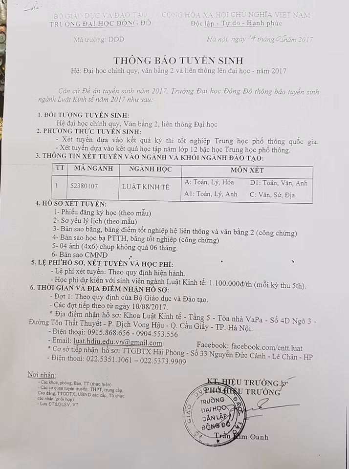 Dù không được Bộ Giáo dục và Đào tạo cấp phép nhưng Trường Đại học Đông Đô vẫn mở lớp văn bằng 2 tại Hải Phòng (Ảnh: Lã Tiến) Dù không được Bộ Giáo dục và Đào tạo cấp phép nhưng Trường Đại học Đông Đô vẫn mở lớp văn bằng 2 tại Hải Phòng (Ảnh: Lã Tiến)