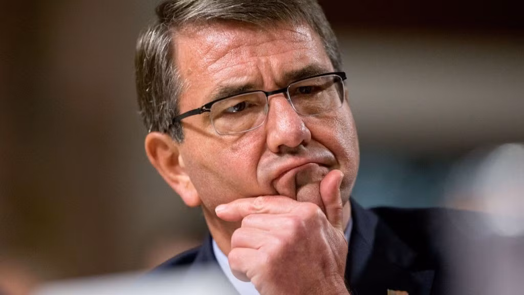 Bộ trưởng Quốc phòng Mỹ Ash Carter gần đây cũng đã giải thích rõ hoạt động tuần tra của tàu USS Lassen bên trong phạm vi 12 hải lý đá Xu Bi, Trường Sa, Khánh Hòa ngày 27/10 năm ngoái trong một bức thư trả lời thắc mắc của Chủ tịch Ủy ban Quân vụ Thượng viện John McCain.