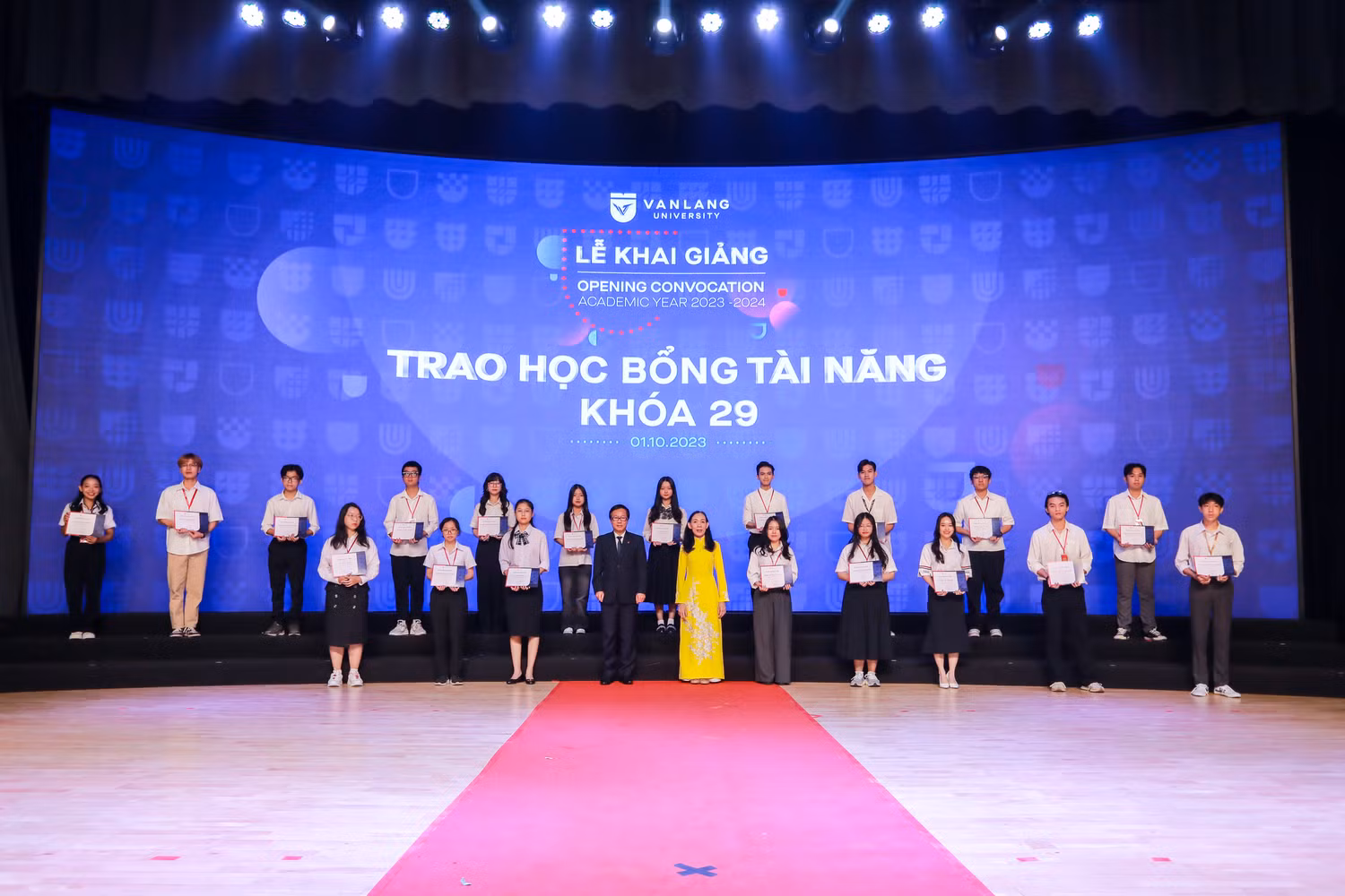 vlu-cong-bo-hoc-bong-tai-nang-nam-2024-a.jpg
