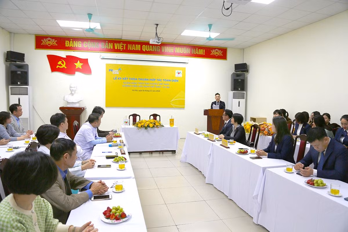 Ông Trương Việt Dũng – Giám đốc phát triển Ngân hàng ưu tiên PVcomBank phát biểu tại lễ ký kết
