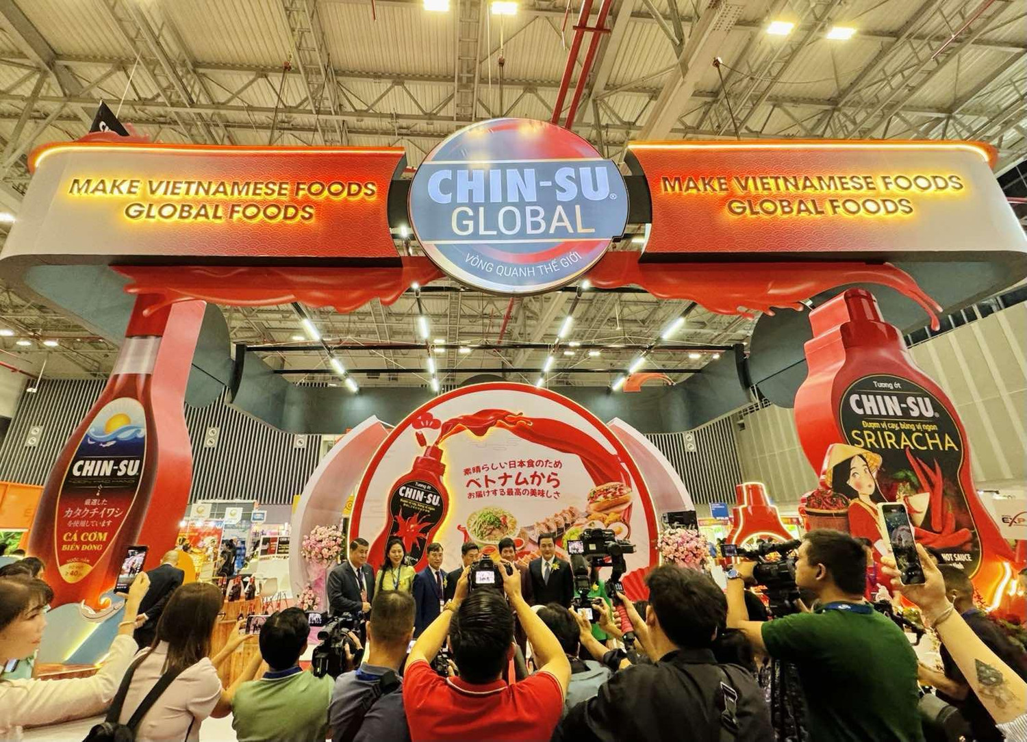 Với chiến lược “Go Global - Make Vietnamese Foods Global Foods”, Chin-su liên tiếp gặt hái thành công trên thị trường quốc tế.
