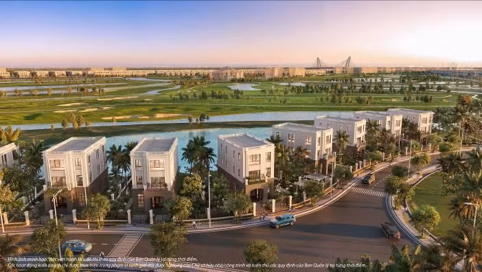 Sân golf 36 hố quy mô 160 ha nằm xen kẽ, hài hòa với các phân khu ở Vinhomes Royal Island.