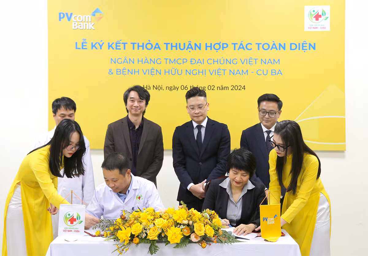Toàn cảnh lễ ký kết
