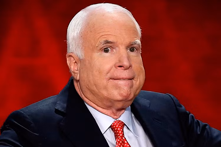 Thượng nghị sĩ John McCain, ảnh: Salon.com.