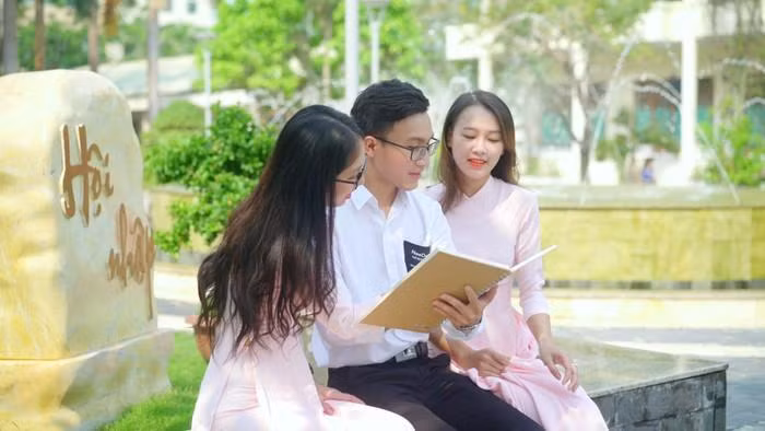 Bộ Giáo dục và Đào tạo ban hành Thông tư Bãi bỏ một số văn bản quy phạm pháp luật do Bộ trưởng Giáo dục và Đào tạo ban hành về giáo dục đại học và trung cấp chuyên nghiệp. (Ảnh minh họa: T.L) Bộ Giáo dục và Đào tạo ban hành Thông tư Bãi bỏ một số văn bản quy phạm pháp luật do Bộ trưởng Giáo dục và Đào tạo ban hành về giáo dục đại học và trung cấp chuyên nghiệp. (Ảnh minh họa: T.L)