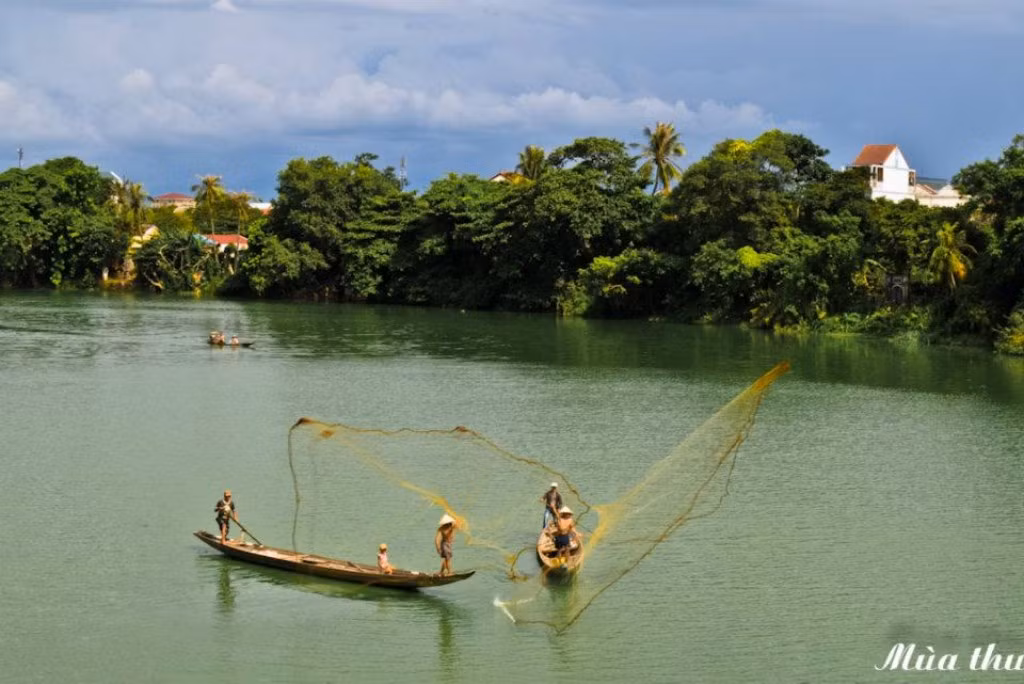 Vớt lên những "ánh sao rơi"...