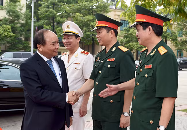 Thủ tướng Nguyễn Xuân Phúc nhấn mạnh, nhiệm vụ gìn giữ, bảo vệ tốt nhất thi hài Chủ tịch Hồ Chí Minh là nhiệm vụ thiêng liêng, đáng tự hào. ảnh: VGP. Thủ tướng Nguyễn Xuân Phúc nhấn mạnh, nhiệm vụ gìn giữ, bảo vệ tốt nhất thi hài Chủ tịch Hồ Chí Minh là nhiệm vụ thiêng liêng, đáng tự hào. ảnh: VGP.