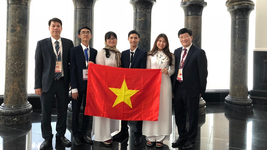 Năm 2018 là lần đầu tiên đội tuyển Việt Nam tham dự các kỳ Olympic Sinh học quốc tế có điểm cao nhất của cuộc thi. (Ảnh: Bộ Giáo dục và Đào tạo) Năm 2018 là lần đầu tiên đội tuyển Việt Nam tham dự các kỳ Olympic Sinh học quốc tế có điểm cao nhất của cuộc thi. (Ảnh: Bộ Giáo dục và Đào tạo)