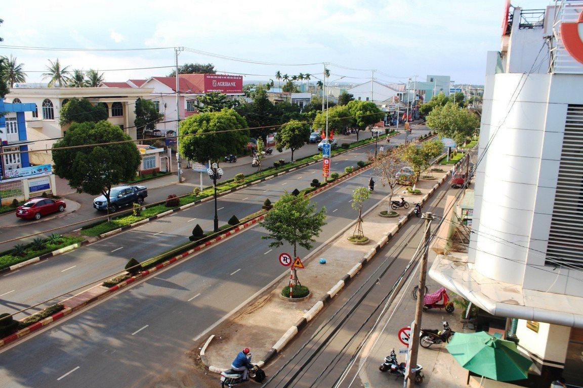 Huyện Chư Sê phát triển đô thị tập trung trục đường huyết mạch Hùng Vương Huyện Chư Sê phát triển đô thị tập trung trục đường huyết mạch Hùng Vương
