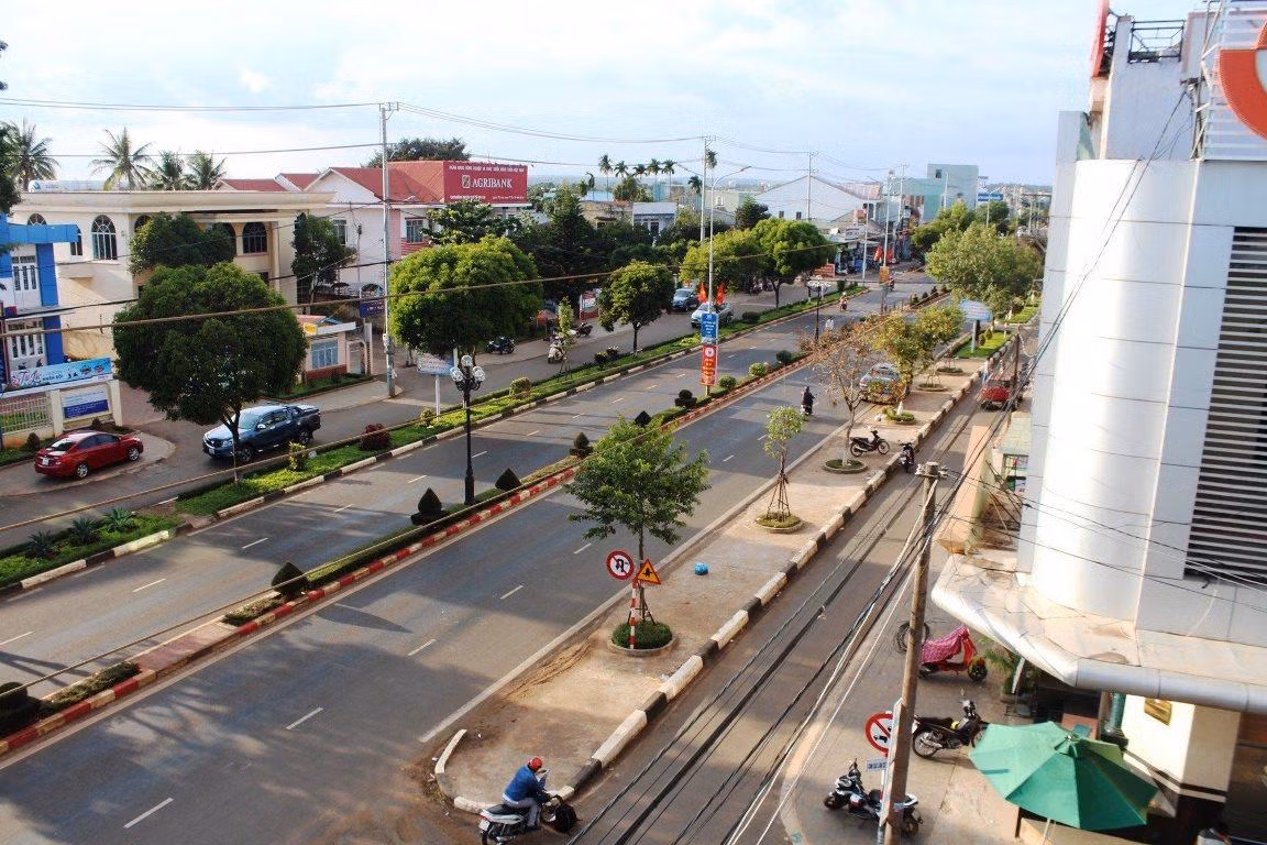 Huyện Chư Sê phát triển đô thị tập trung trục đường huyết mạch Hùng Vương Huyện Chư Sê phát triển đô thị tập trung trục đường huyết mạch Hùng Vương