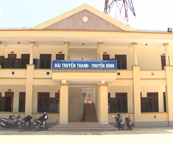 Các cơ sở truyền thanh - truyền hình cấp huyện đều được trang bị hệ thống truyền thanh không dây. Ảnh: Điện Biên TV Các cơ sở truyền thanh - truyền hình cấp huyện đều được trang bị hệ thống truyền thanh không dây. Ảnh: Điện Biên TV