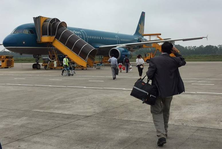 Đầu năm sự cố khách đi Myanmar lên nhầm máy bay Singapore của hãng hàng không Vietnam Airlines được các chuyên gia cho rằng sự cẩu thả của hãng có thể đe dọa nghiêm trọng đến an ninh, an toàn hàng không. Ảnh: Nguyễn Thị Mai. Đầu năm sự cố khách đi Myanmar lên nhầm máy bay Singapore của hãng hàng không Vietnam Airlines được các chuyên gia cho rằng sự cẩu thả của hãng có thể đe dọa nghiêm trọng đến an ninh, an toàn hàng không. Ảnh: Nguyễn Thị Mai.