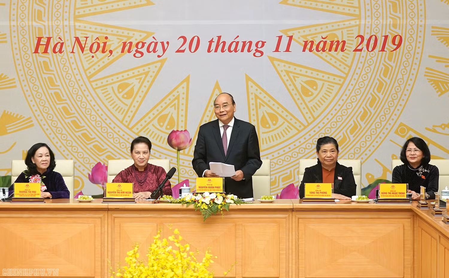 Thủ tướng Nguyễn Xuân Phúc phát biểu tại buổi gặp mặt. Ảnh: Thống Nhất/TTXVN. Thủ tướng Nguyễn Xuân Phúc phát biểu tại buổi gặp mặt. Ảnh: Thống Nhất/TTXVN.